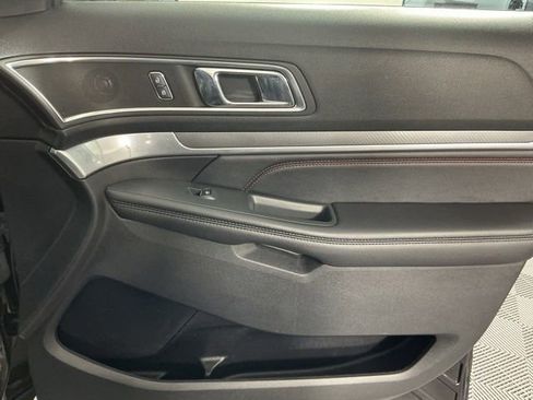 Used 2019 Ford Explorer Sport w/ Equipment Group 401A AWD/4WD image 13