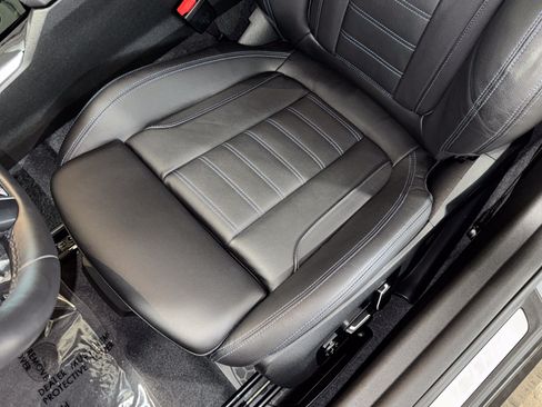 Used 2024 BMW M240i Coupe w/ Premium Package RWD image 30