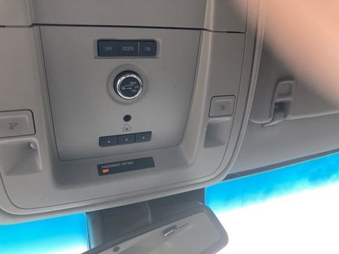 Used 2019 Chevrolet Tahoe LT image 13