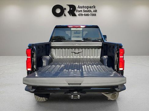 Used 2025 Chevrolet Silverado 2500 High Country w/ High Country Premium Package image 8