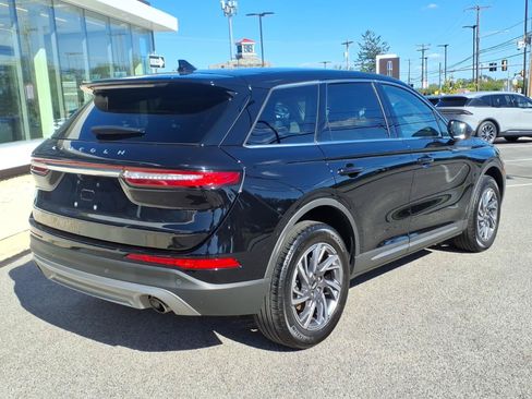 Certified 2024 Lincoln Corsair AWD image 4