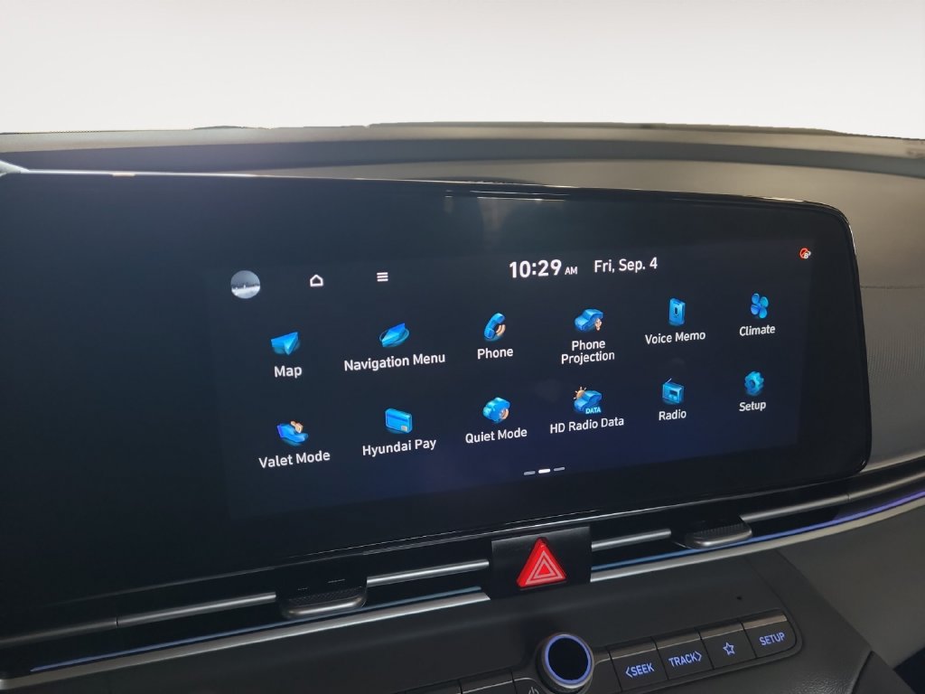 Used 2024 Hyundai Elantra SEL FWD image 19