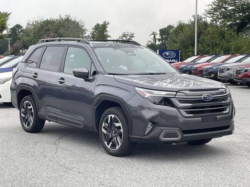 Used 2025 Subaru Forester Limited w/ Popular Package #1 AWD/4WD image 1