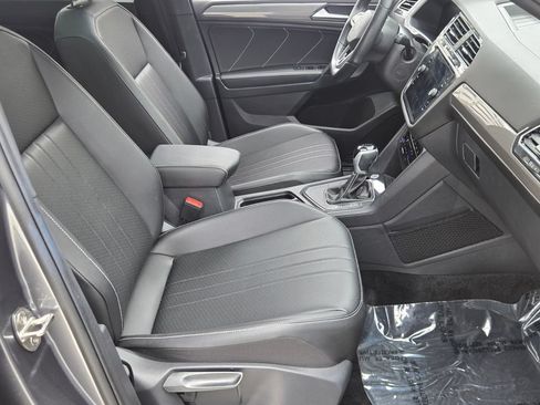 Certified 2023 Volkswagen Tiguan SE R-Line FWD image 16