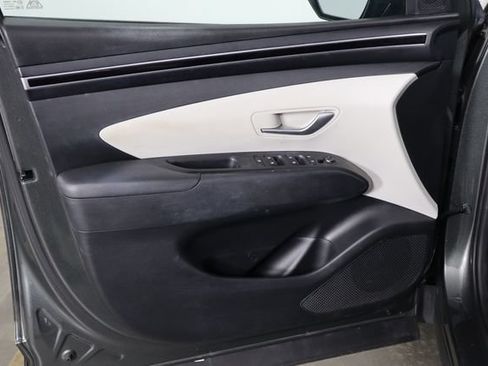 Used 2022 Hyundai Tucson SEL FWD image 19
