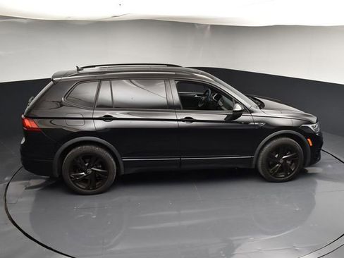 Used 2023 Volkswagen Tiguan SE R-Line FWD image 50
