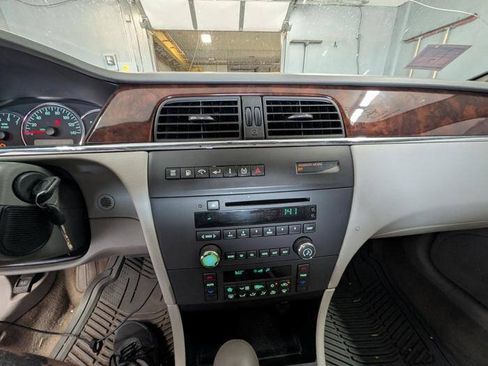 Used 2008 Buick LaCrosse CX FWD image 32