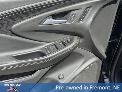 Used 2017 Buick Envision Essence AWD/4WD image 13