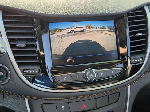 Certified 2022 Chevrolet Trax LT w/ LT Convenience Package image 25