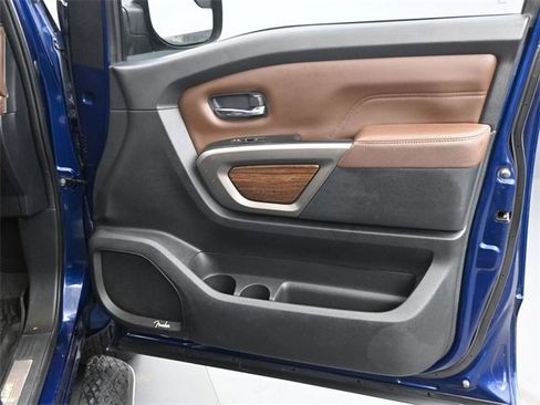 Used 2023 Nissan Titan Platinum Reserve w/ Moonroof Package image 18
