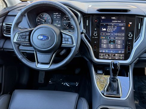 Used 2025 Subaru Outback Limited image 23
