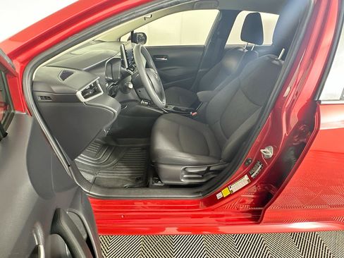 Used 2021 Toyota Corolla LE FWD image 13