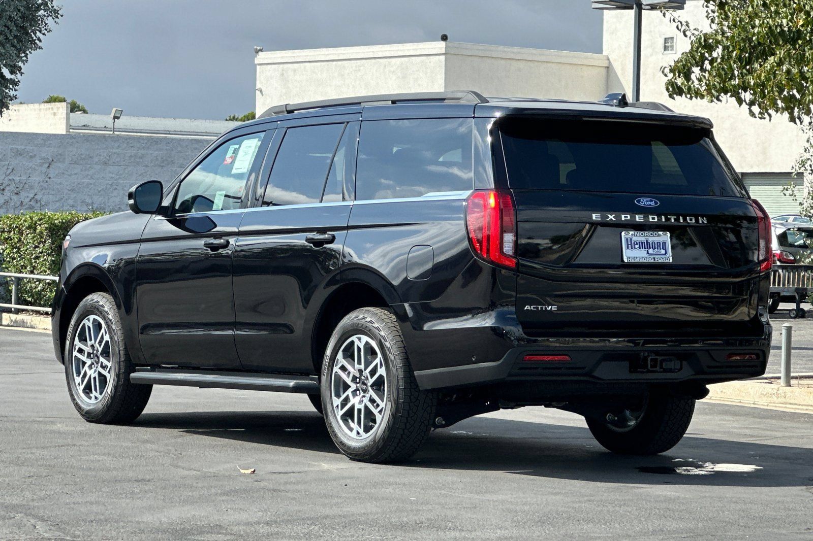 New 2025 Ford Expedition Active AWD/4WD image 6