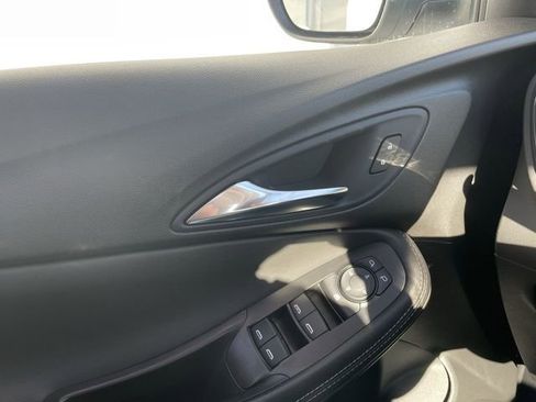 Used 2025 Buick Encore GX Preferred image 13