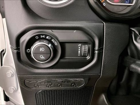 Used 2025 Jeep Gladiator Sport AWD/4WD image 38