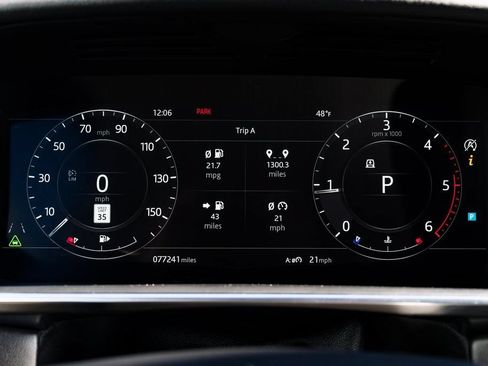Used 2018 Land Rover Range Rover HSE AWD/4WD image 17