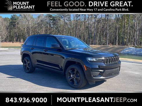 New 2025 Jeep Grand Cherokee Altitude image 1