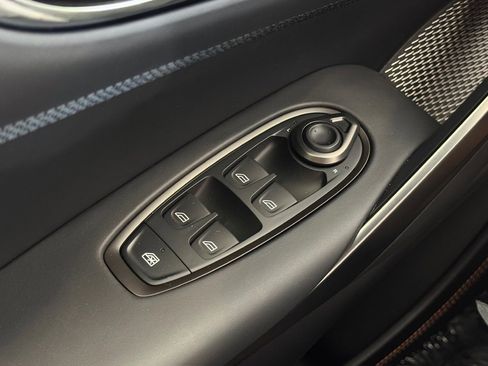 Used 2025 Aston Martin DBX 707 image 13