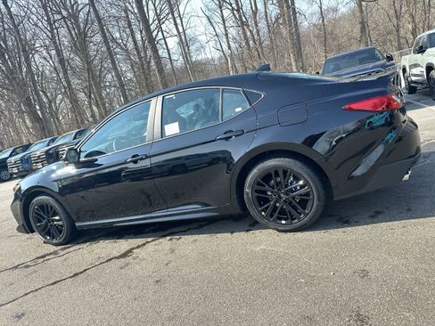 New 2026 Toyota Camry SE image 15