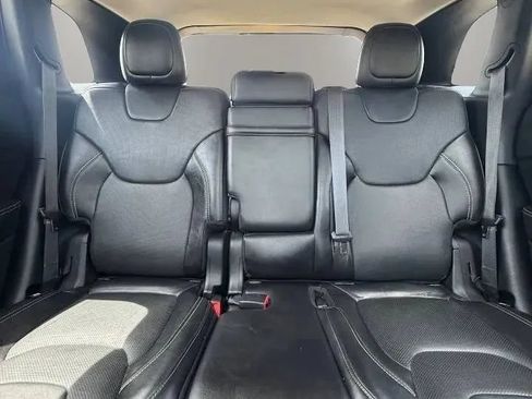 Used 2014 Jeep Cherokee Limited w/ Technology Group AWD/4WD image 12