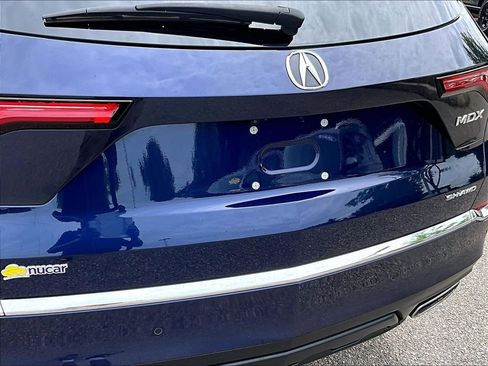 Used 2023 Acura MDX SH-AWD w/ Technology Package image 29