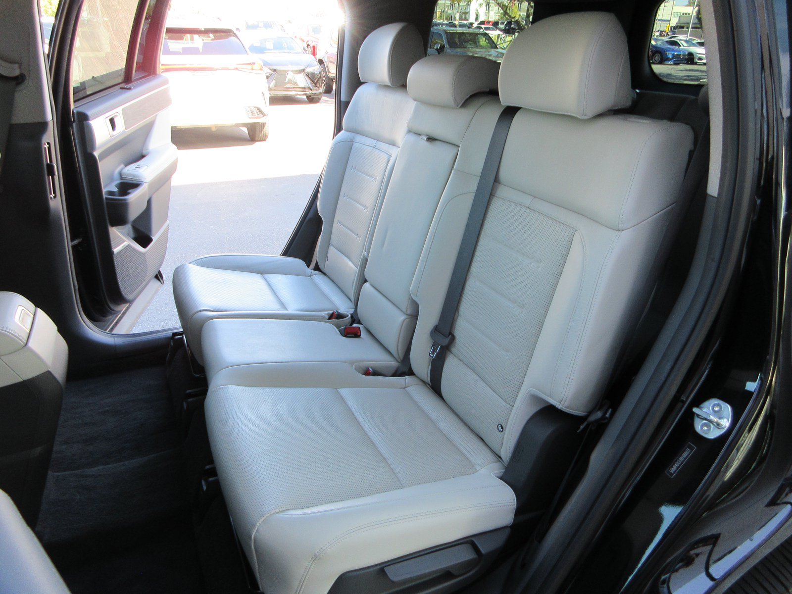 Used 2024 Hyundai Santa Fe Limited AWD/4WD image 27