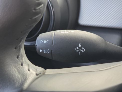 Used 2022 MINI Cooper 4-Door Hardtop image 32