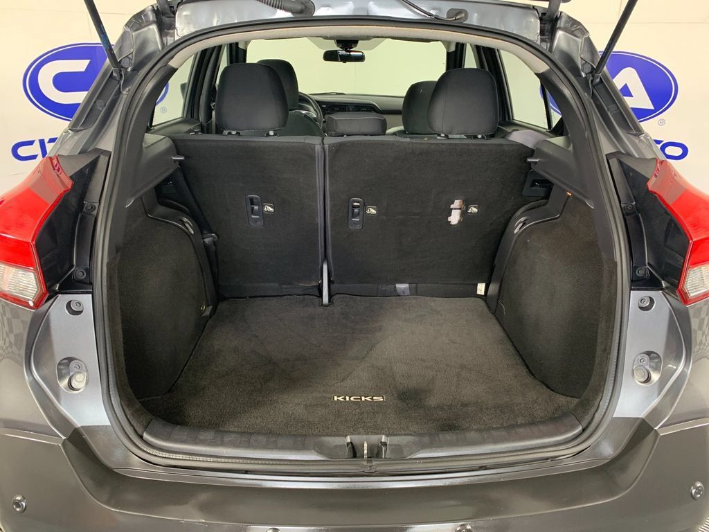 Used 2020 Nissan Kicks S FWD image 33