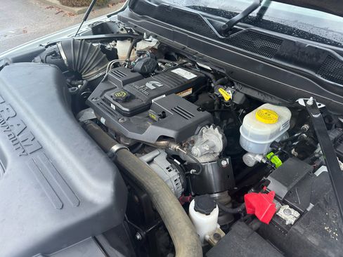 Used 2022 RAM 3500 Tradesman w/ Chrome Appearance Group image 19