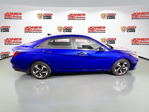 Certified 2023 Hyundai Elantra Limited FWD image 20