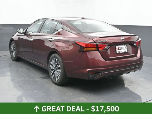 Used 2023 Nissan Altima 2.5 SV image 10
