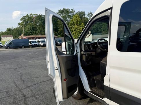 Used 2024 Ford Transit 350 XLT RWD image 14