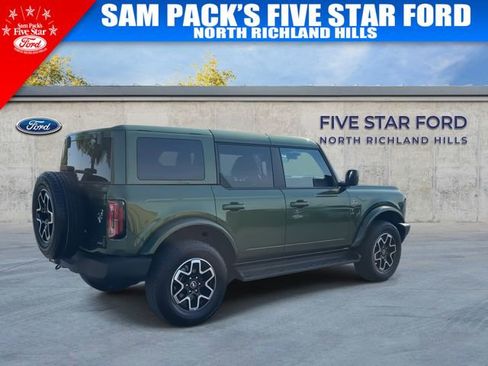 Used 2025 Ford Bronco Outer Banks image 9