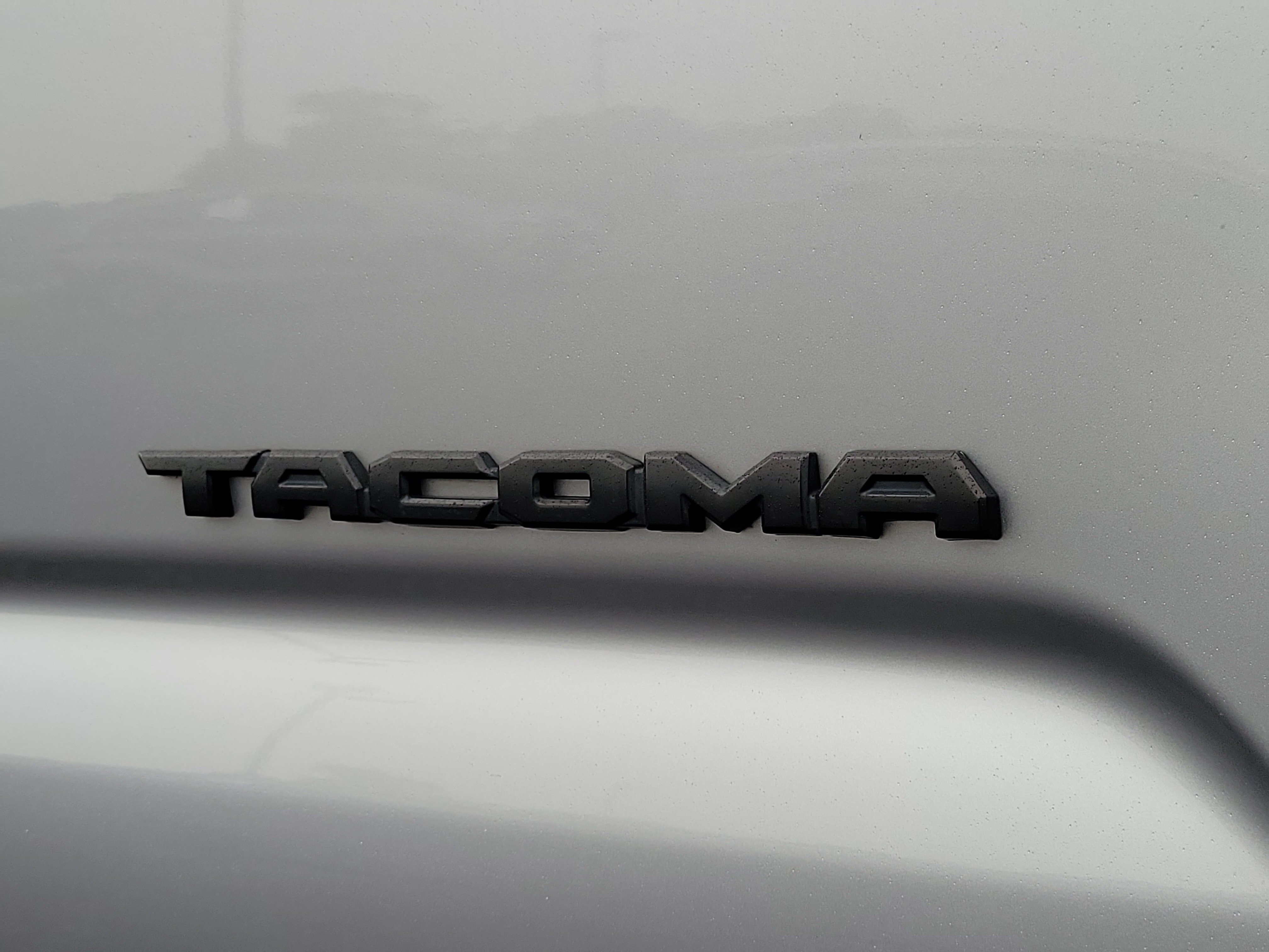 Used 2020 Toyota Tacoma TRD Sport RWD image 6