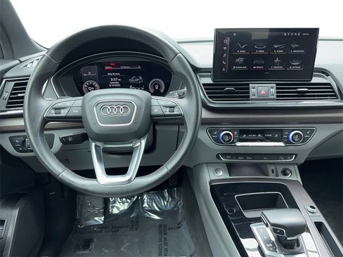 Used 2022 Audi Q5 2.0T Premium Plus image 17