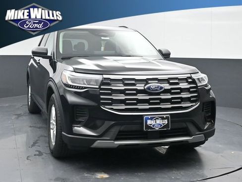 New 2026 Ford Explorer Active RWD image 9