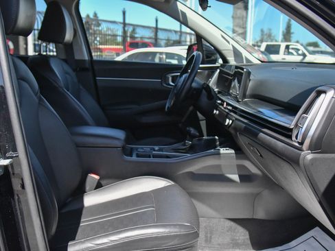 Used 2024 Kia Sorento S image 50