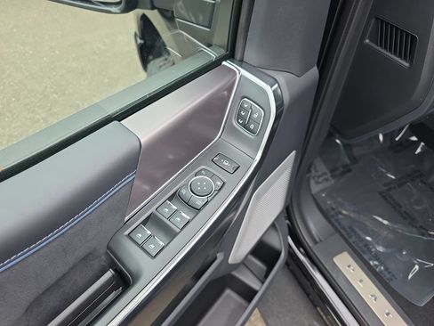 New 2026 Ford F250 Platinum w/ Tremor Off-Road Package AWD/4WD image 15