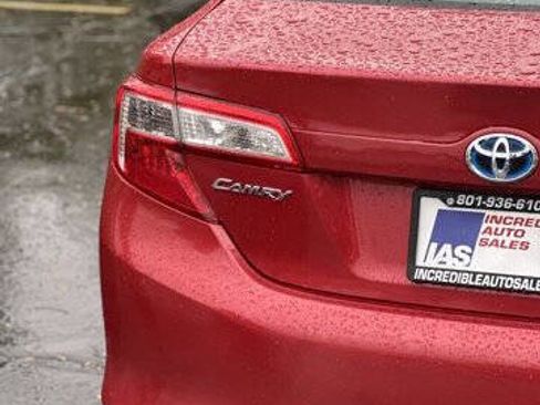 Used 2013 Toyota Camry LE image 6