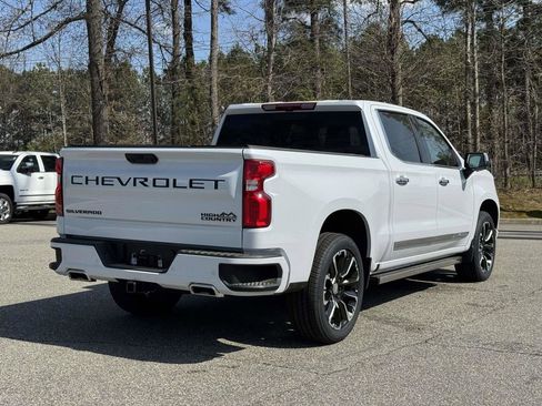 New 2026 Chevrolet Silverado 1500 High Country AWD/4WD image 21