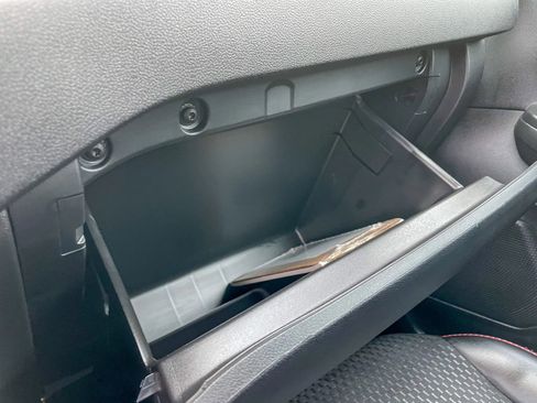 Used 2025 Ford Escape ST-Line image 28