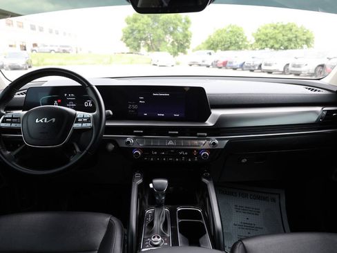 Used 2023 Kia Telluride S AWD/4WD image 13