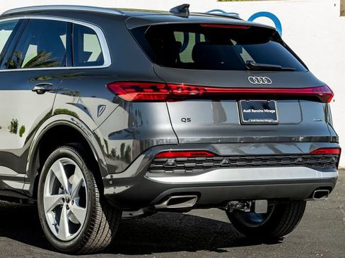 Used 2025 Audi Q5 Premium w/ Premium Plus AWD/4WD image 10