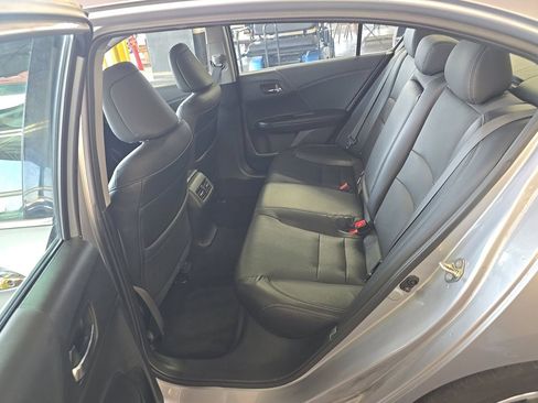 Used 2017 Honda Accord EX-L image 8