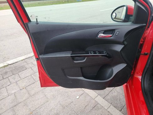 Used 2018 Chevrolet Sonic LT image 13