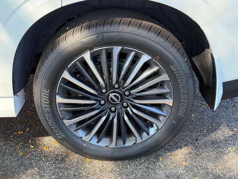 New 2026 Nissan Armada Platinum Reserve image 10