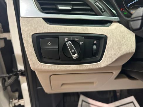 Used 2018 BMW X1 xDrive28i w/ Convenience Package AWD/4WD image 15