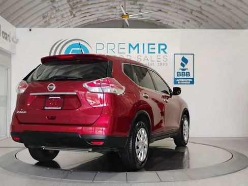 Used 2015 Nissan Rogue S FWD image 20