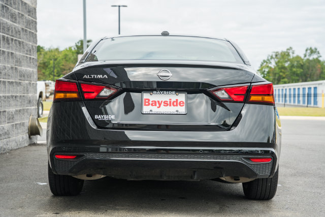 Used 2025 Nissan Altima 2.5 SV FWD image 7