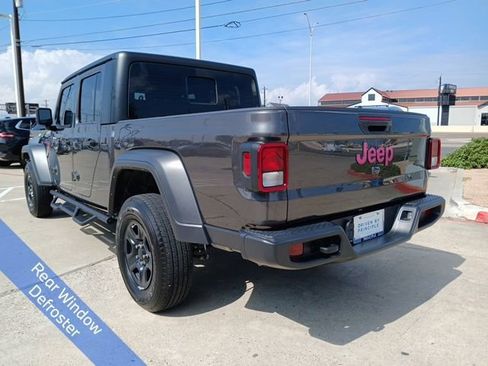 Used 2024 Jeep Gladiator Sport image 7